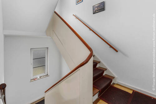 Treppenhaus - 3 Zimmer Etagenwohnung in Bremen