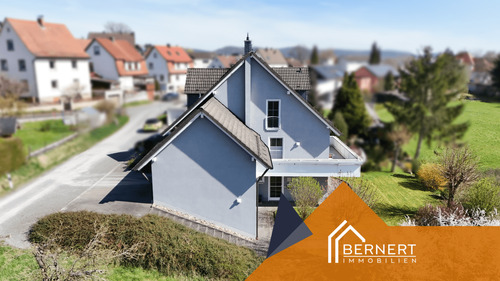 Außenansicht - 7 Zimmer Doppelhaushälfte in Kulmbach