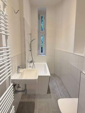Badezimmer - Etagenwohnung mit 51,60 m&sup2; in Berlin zum Kaufen