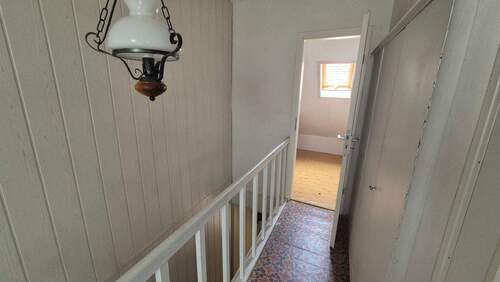 DG-kleiner Flur zum Arbeitsbereich - 