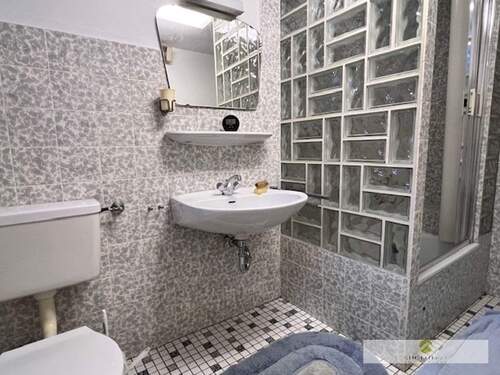 Dusch-Bad im Kellergeschoss - 