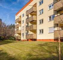 +++ 2-Zimmer-Hochparterre-Wohnung mit SW-Balkon & Außenstellplatz +++ - Erlangen Sieglitzhof