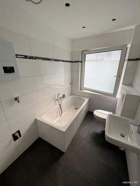 Badezimmer2 - BEISPIEL - 3 Zimmer Etagenwohnung zur Miete in Hagen / Rummenohl