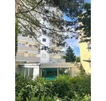 Helle sanierte 3 Zimmer Wohnung mit hochwertiger Einbauküche, Keller, Tiefgaragen Stellplatz und Schwimmbad - Stein Deutenbach