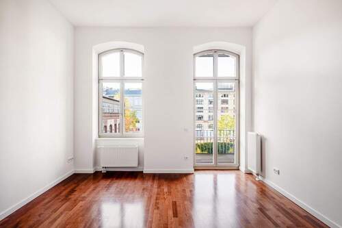 Zimmer mit Zugang zum Balkon - Etagenwohnung mit 179,00 m&sup2; in Berlin zum Kaufen