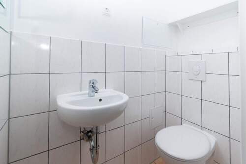 WC - 
