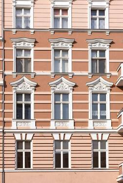 Hausansicht - 4 Zimmer Etagenwohnung in Berlin