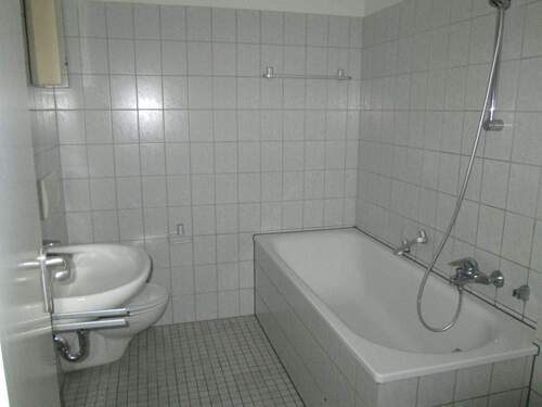 bad - 3 Zimmer Etagenwohnung in Wolfsburg