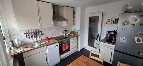 Küche 2(3) - Etagenwohnung mit 56,00 m&sup2; in Frankfurt am Main zur Miete