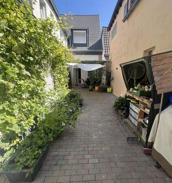 Bild 4 - Mehrfamilienhaus, Wohnhaus mit 250,00 m&sup2; in Mutterstadt zum Kaufen