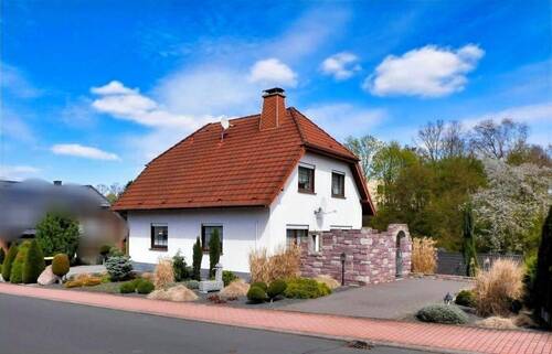 Südansicht - 7 Zimmer Einfamilienhaus zum Kaufen in Heringen