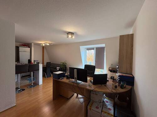 Wohnzimmer - 3 Zimmer Etagenwohnung zum Kaufen in Chemnitz