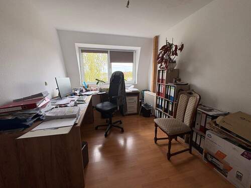 Zimmer 1 - Etagenwohnung mit 80,00 m² in Chemnitz zum Kaufen