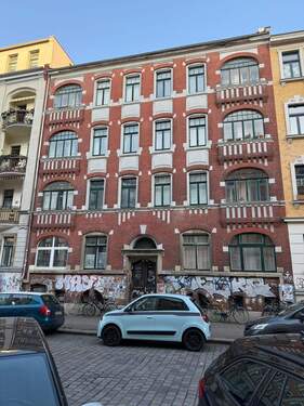 Aussenansicht - TOP-Lage: MFH in Leipzig-Connewitz - teilsaniert, vollvermietet! Denkmal-AfA!