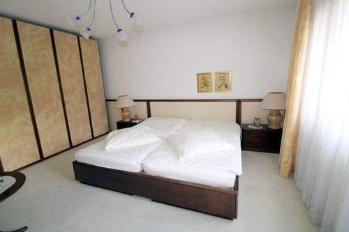 Schlafzimmer EG - 