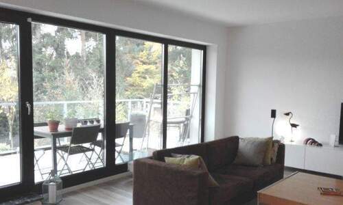 Wohnzimmer -1 - 5 Zimmer Etagenwohnung in Düsseldorf