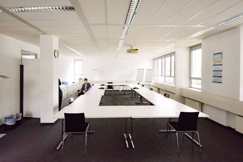 Meetingraum - Moderne Büroetage im denkmalgeschützten Berlin-Campus - flexibel & barrierefrei