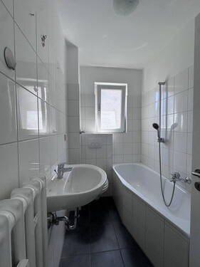Badezimmer - 2 Zimmer Etagenwohnung in Oberhausen