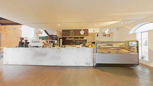 Eingangsbereich im Erdgeschoss - 2 Zimmer Einfamilienhaus in Stuttgart