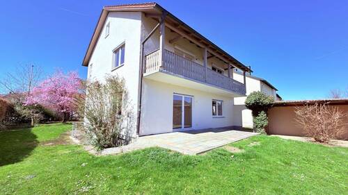 Terrasse nach Süd/Ost - … AIGNER - charmantes, gepflegtes Anwesen auf großem, sonnigen Grundstück in Mühldorf-Nord ...