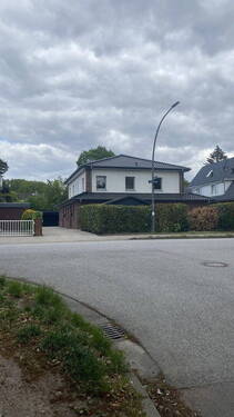 Bild 1 - Wunderschöne Doppelhaushälfte - 2.300,00&nbsp;EUR Kaltmiete, ca.&nbsp; 130,00&nbsp;m&sup2;&nbsp;Wohnfl&auml;che