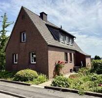 Fröndenberg: Freistehendes Wohnhaus in Top-Lage - Exklusives Familienparadies in ruhiger Sackgasse! - Fröndenberg/Ruhr