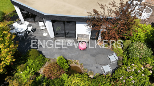 Terrasse aus luftiger Höhe - Einfamilienhaus mit 316,00 m&sup2; in Haan zum Kaufen