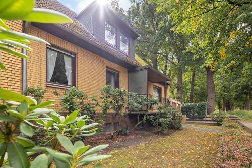 Außenansicht - 6 Zimmer Mehrfamilienhaus, Wohnhaus zum Kaufen in Wedemark