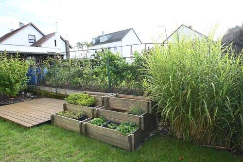 Freisitz und Hochbeete - 3 Zimmer Etagenwohnung in Neumarkt