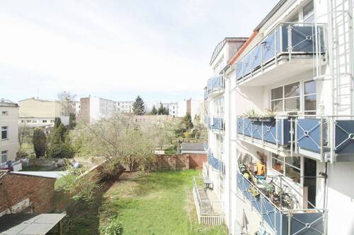 Grundstück - 2 Zimmer Etagenwohnung zum Kaufen in Magdeburg