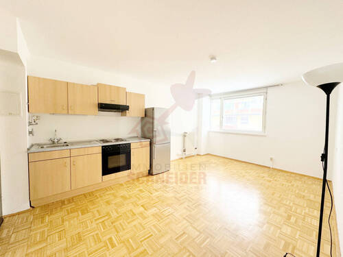 Zimmer II - Etagenwohnung mit 27,30 m² in München zum Kaufen