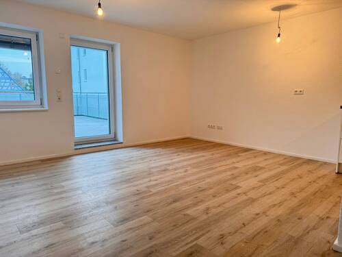 Bild 1 - 3-Zimmer OG Wohnung mit Terrrasse und Einbauküche-Erstbezug!