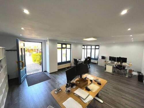 Büro - Gewerbeeinheit im Margaretenhof in Schwanstetten zu vermieten – vielseitig nutzbar