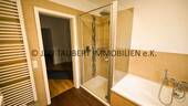 neuwertiges Vollbad im EG - 
