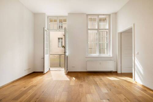 Wohnzimmer Balkon - Etagenwohnung mit 77,70 m&sup2; in Berlin zum Kaufen