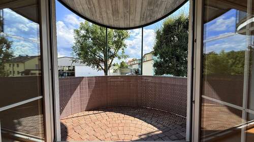 Balkon I - 1 Zimmer Etagenwohnung in Ampfing