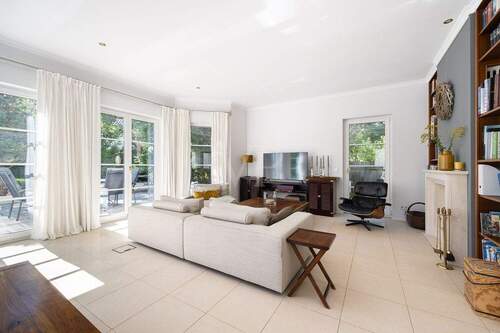 Wohnbereich - 6 Zimmer Einfamilienhaus in Grünwald