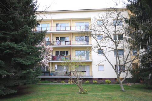 Hausansicht - Vermietete 1,5-Zimmer-Wohnung mit Balkon in bevorzugter Wohnlage von Berlin-Spandau