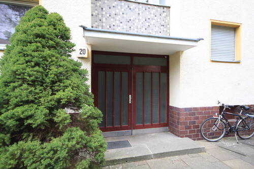 Eingang - 1 Zimmer Etagenwohnung zum Kaufen in Berlin / Spandau