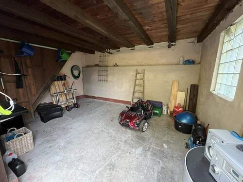 Lagerfläche Nebengebäude - 