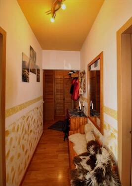 Flur - Etagenwohnung mit 69,70 m&sup2; in Berlin zum Kaufen