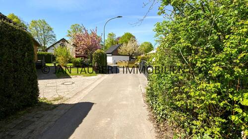 Zufahrtsstraße - Grundstück zum Kaufen in Kummerfeld