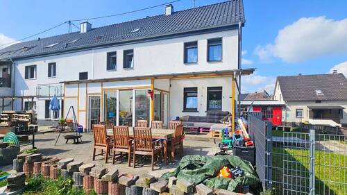 Rückansicht - 8 Zimmer Doppelhaushälfte in Windeck / Imhausen
