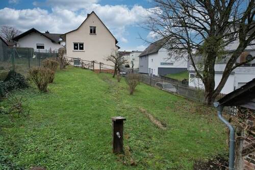 Garten - Einfamilienhaus mit 100,70 m² in Herborn / Merkenbach zum Kaufen