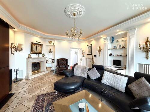 Wohnzimmer mit Kamin - 