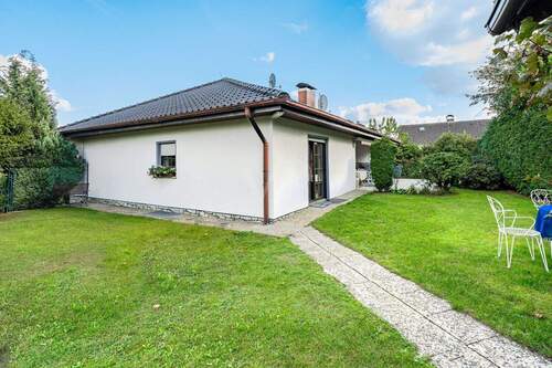 Hausansicht aus dem Garten - 