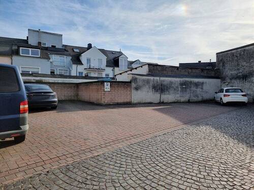 Parplatz 2 - 