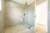 OG Badezimmer mit Regendusche... - 