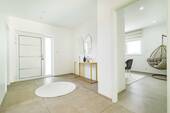 EG Eingangsbereich mit Blick in den Essbereich... - 5 Zimmer Einfamilienhaus zum Kaufen in Breisach