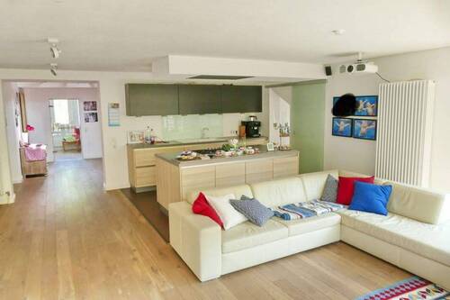 Wohn-/Esszimmer - 